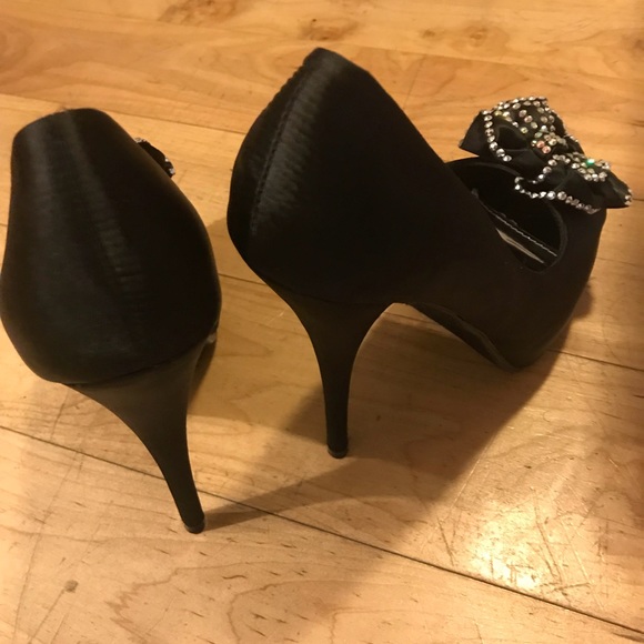 Peep toe stilettos - Picture 3 of 3